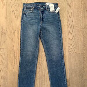 BNWT Tall Straight Jeans from Gap - Women's 30